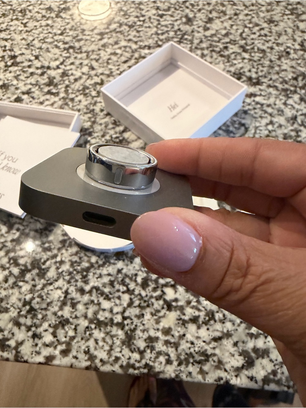 Oura Ring Magnetic Charger - Gray Silver